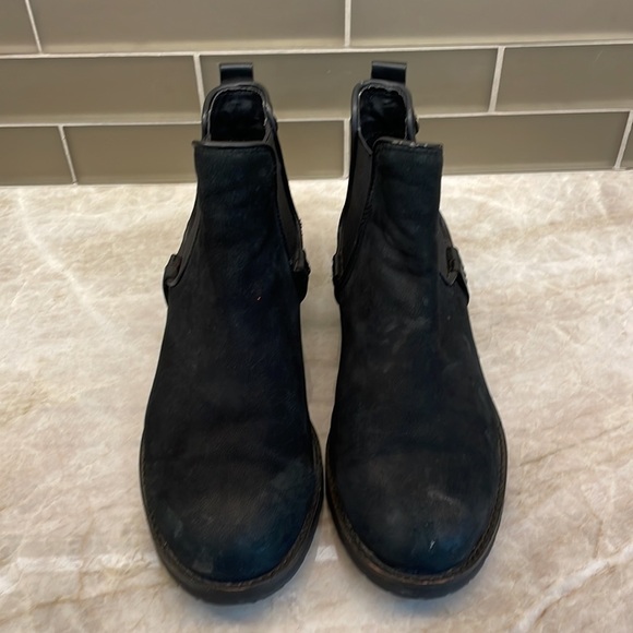 Steve Madden Graahan Suede Black Ankle Booties Size 6.5 - Picture 3 of 12